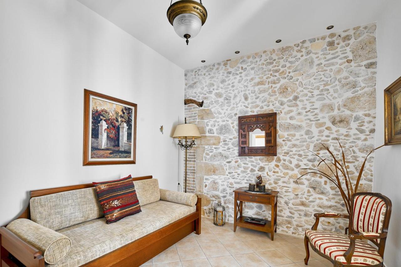 Ekavi Apartment Kíssamos Buitenkant foto