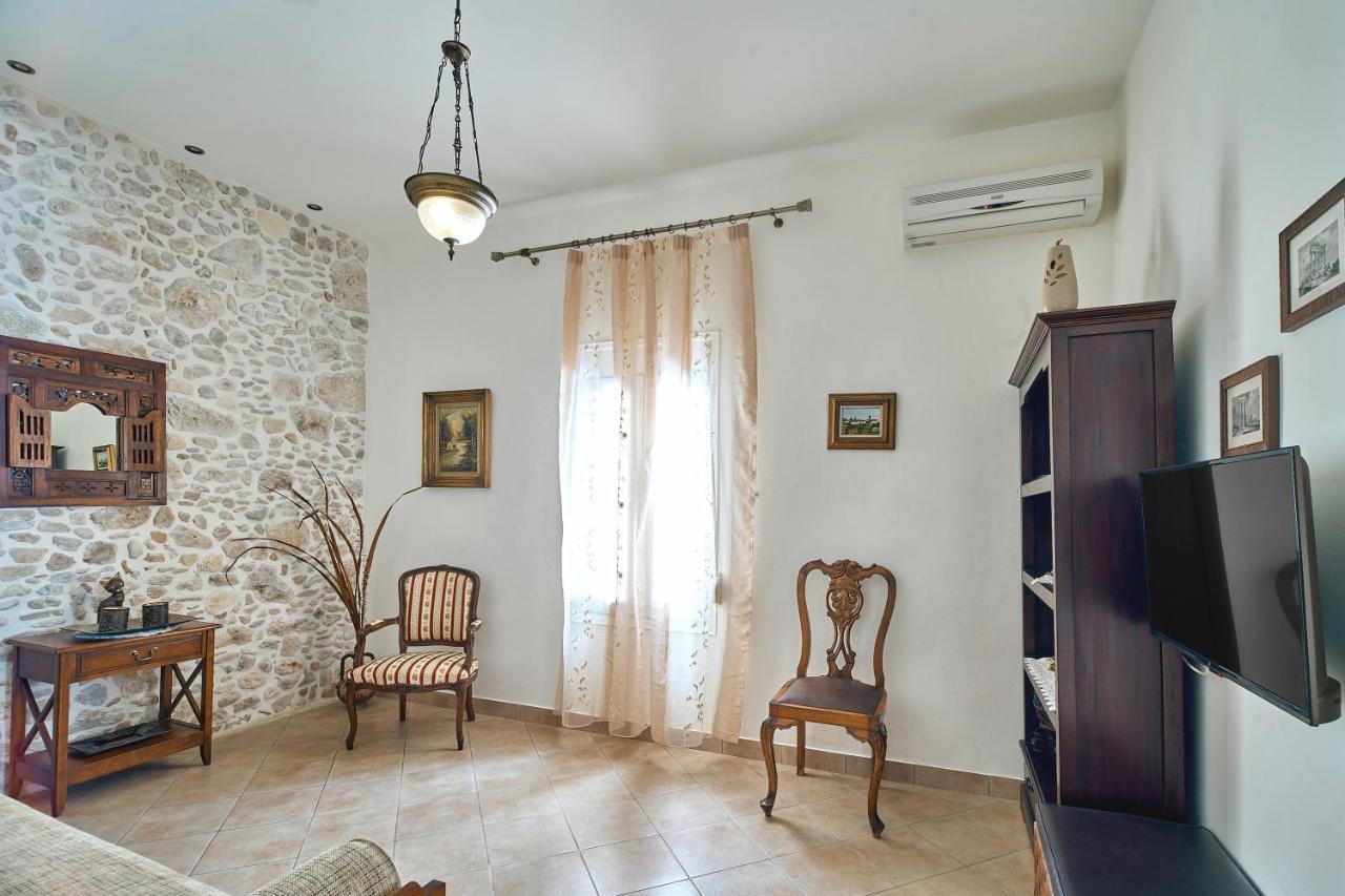 Ekavi Apartment Kíssamos Buitenkant foto
