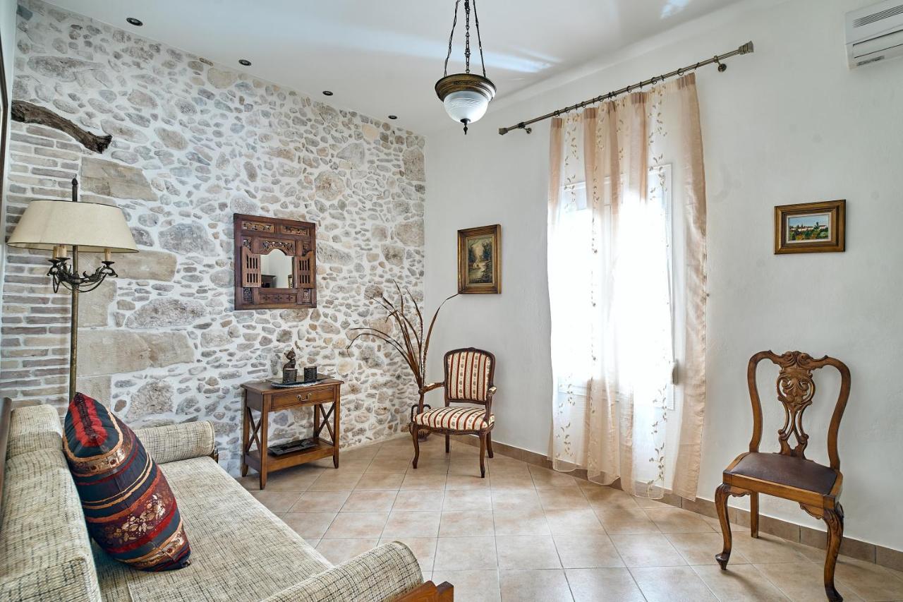 Ekavi Apartment Kíssamos Buitenkant foto